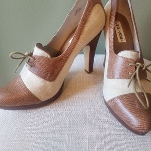 Beautiful Steve Madden Bootie/heel